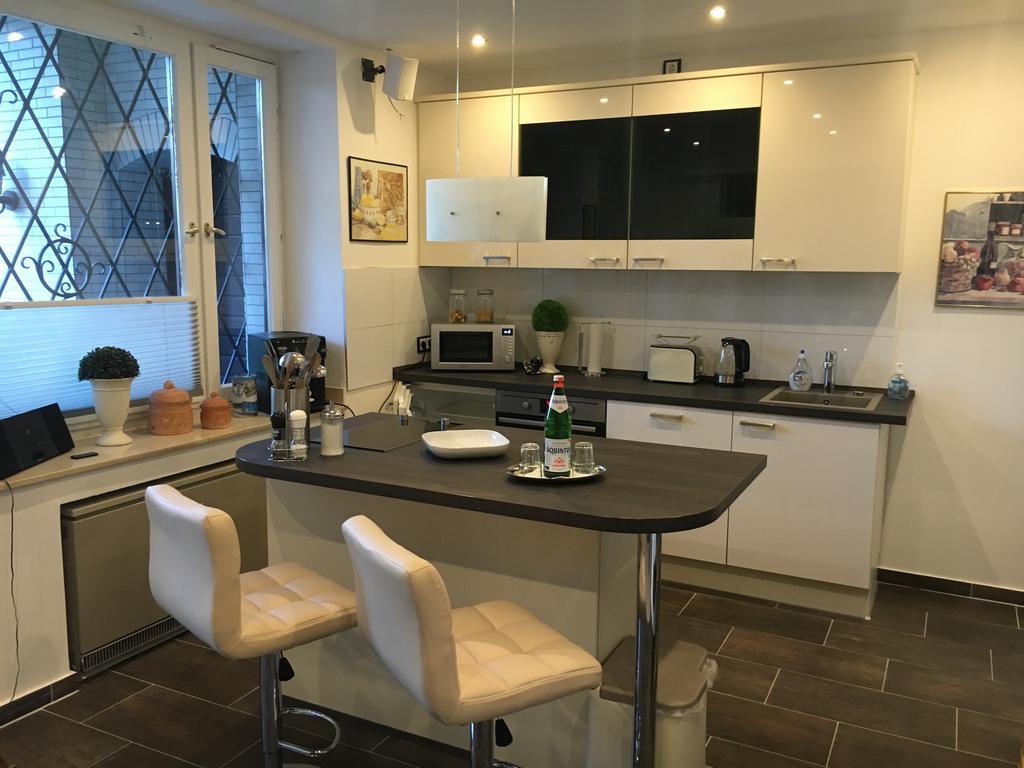 Apartament Messe Oberkassel *