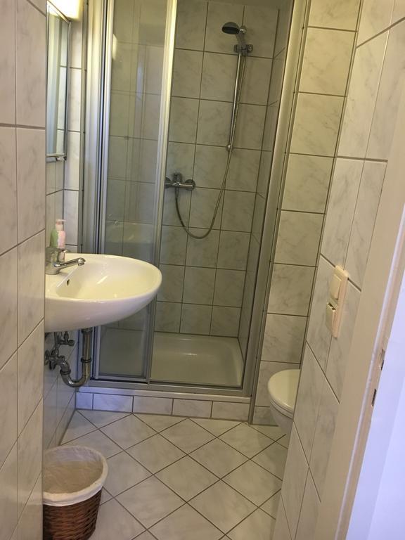 Apartament Messe Oberkassel *